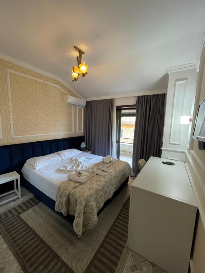 Vila Sanremo Tiranë Luaran gambar