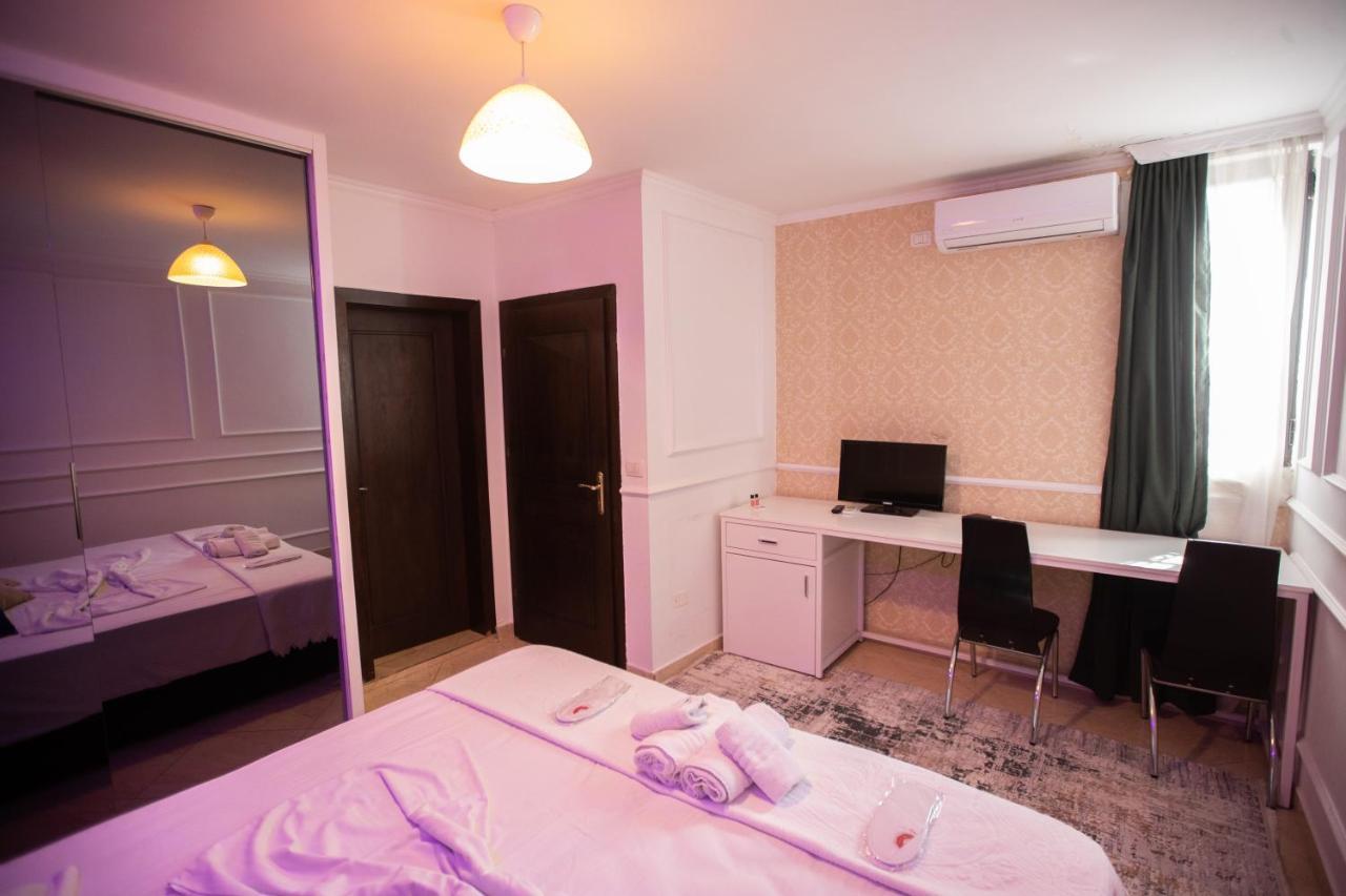 Vila Sanremo Tiranë Luaran gambar
